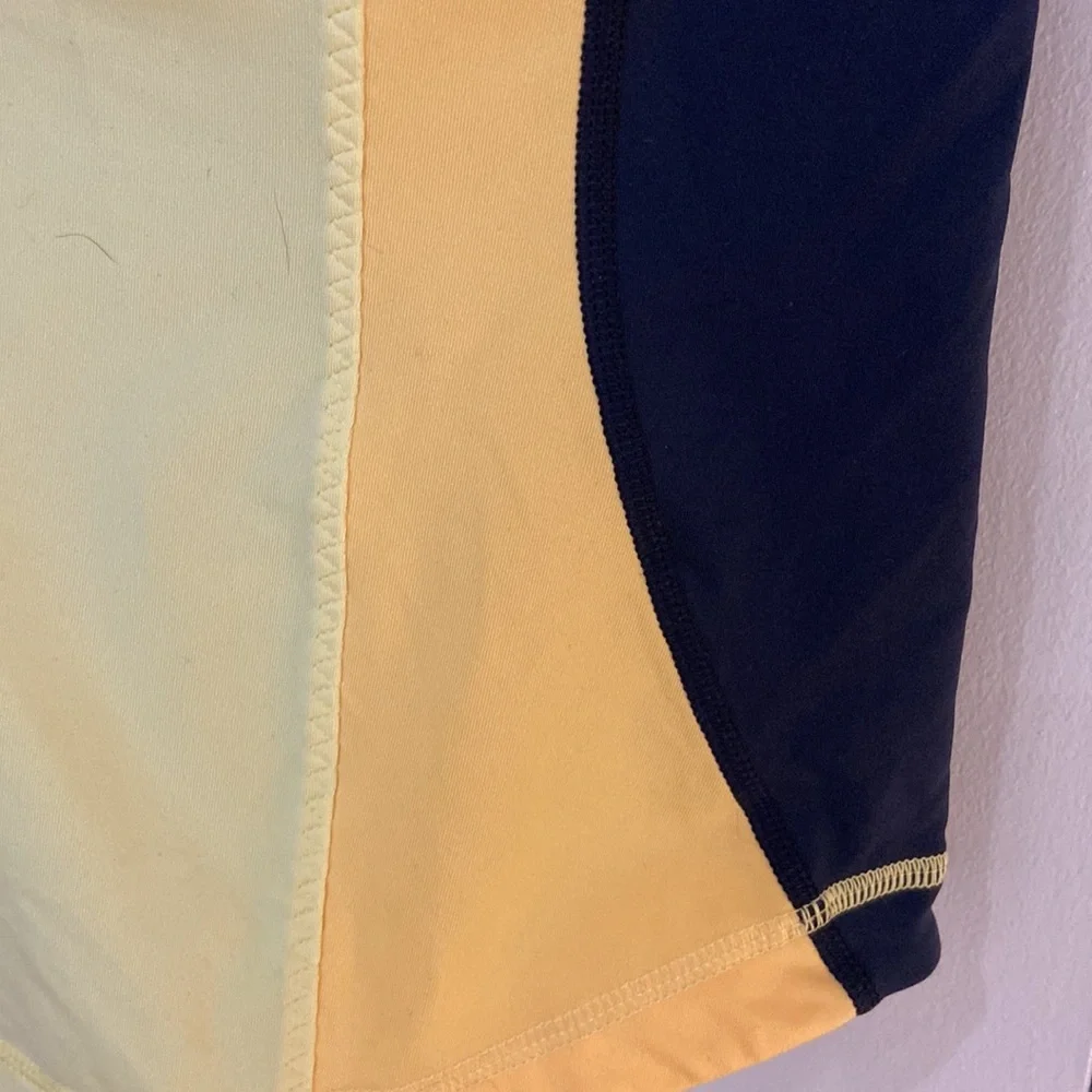 Rare Lululemon race back bra top in gold, yellow, and navy - Picture 2 of 4